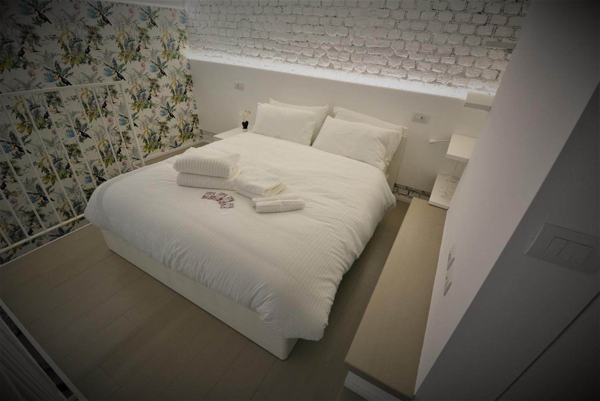 Milano Apartments Lombardini 1 Bagian luar foto
